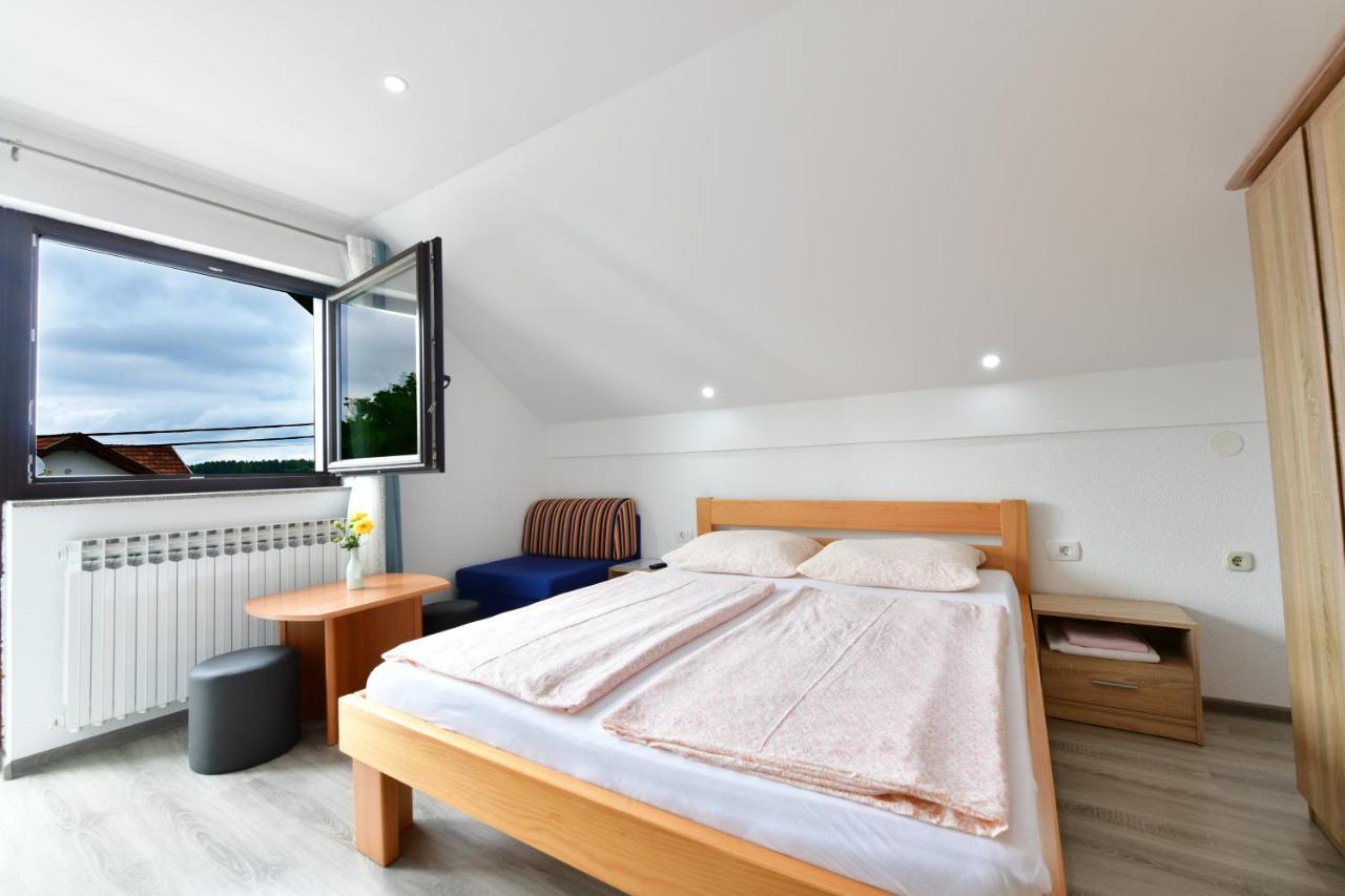 House Marinic Hotel Grabovac  Bagian luar foto