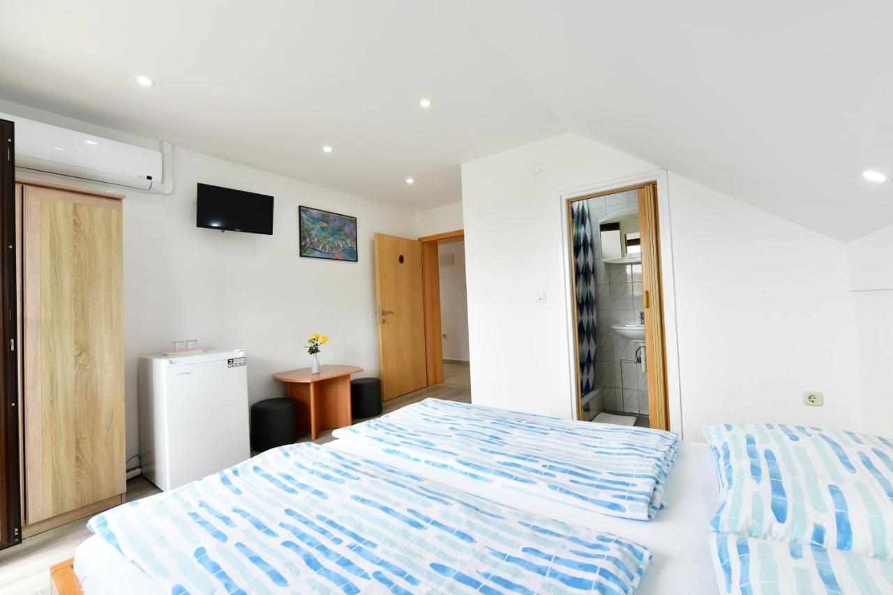 House Marinic Hotel Grabovac  Bagian luar foto