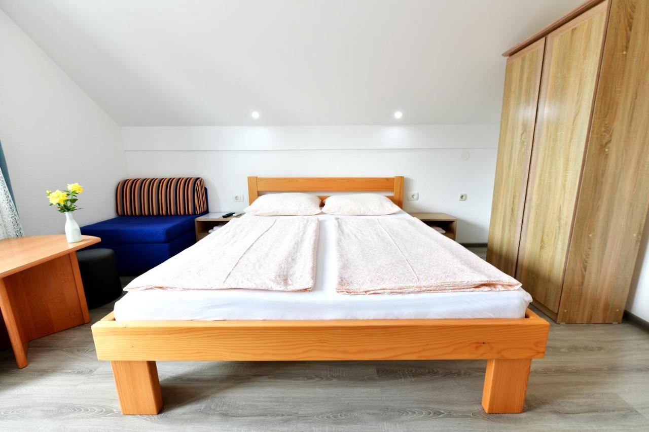 House Marinic Hotel Grabovac  Bagian luar foto