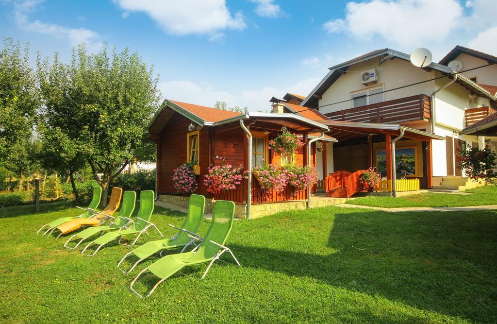 House Marinic Hotel Grabovac  Bagian luar foto