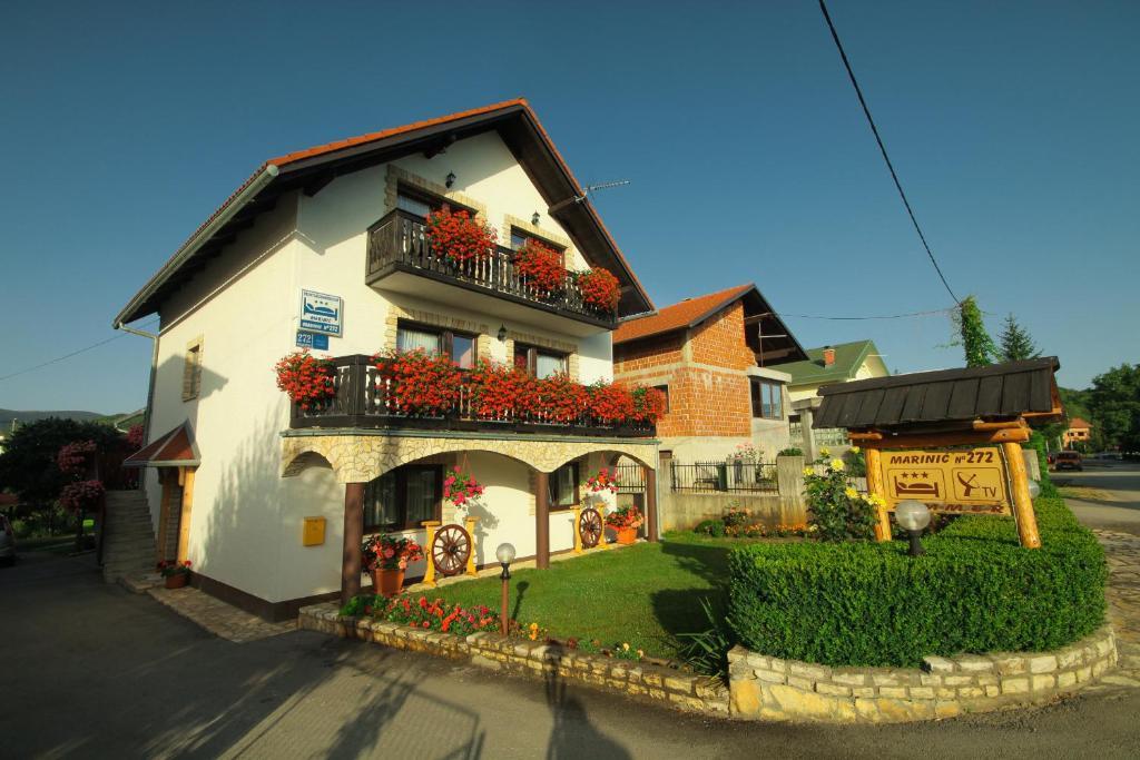 House Marinic Hotel Grabovac  Bagian luar foto